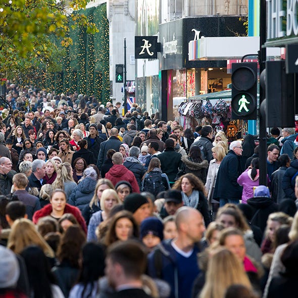 Hair, Head, Crowd, People, Public space, City, Audience, Street fashion, Public event, Pedestrian, 