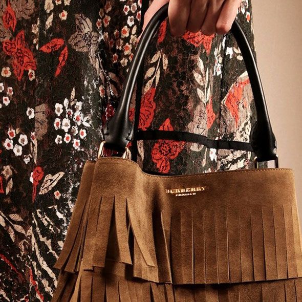 Brown, Bag, Shoulder bag, Luggage and bags, Bracelet, Nail, Pocket, Leather, Tote bag, Floral design, 