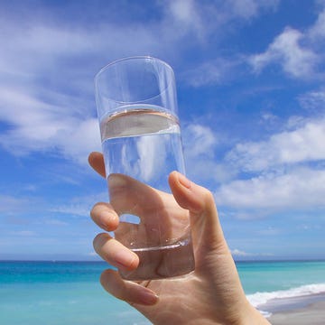 Liquid, Fluid, Finger, Drinkware, Glass, Water, Coastal and oceanic landforms, Drink, Tableware, Summer, 