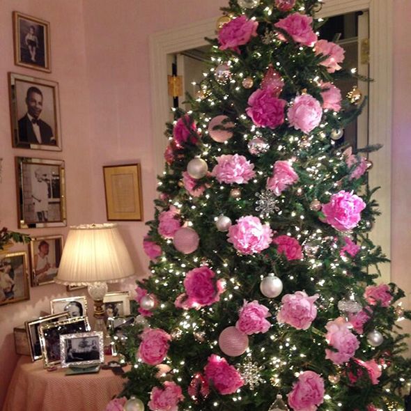 Lighting, Christmas decoration, Event, Interior design, Room, Christmas tree, Pink, Christmas ornament, Interior design, Christmas, 