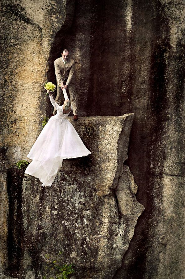 Dress, Gown, Day dress, One-piece garment, Embellishment, Wedding dress, Bridal clothing, Cut flowers, Haute couture, Bridal party dress, 