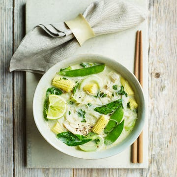 Food, Ingredient, Cuisine, Leaf vegetable, Soup, Dish, Dishware, Recipe, Breakfast, Produce, 