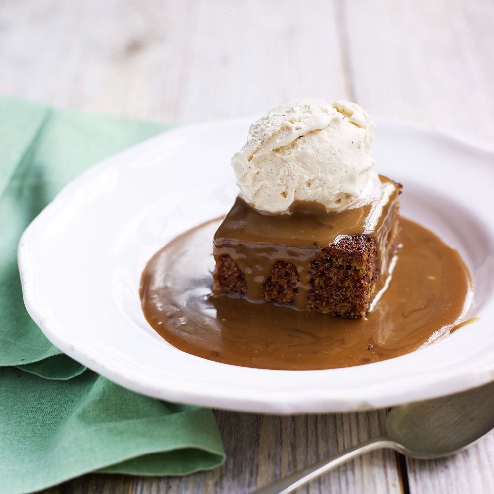 How to Make Individual Sticky Toffee Pudding Cakes - YouTube