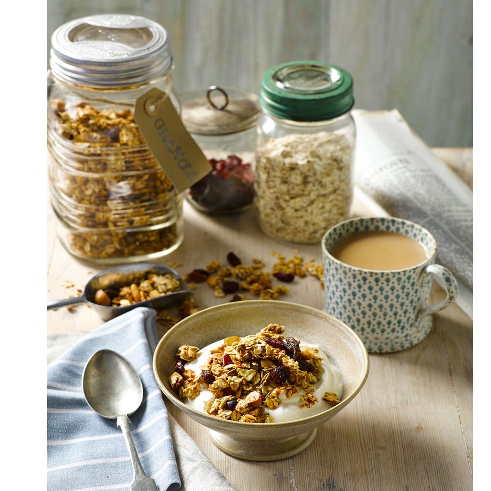 cinnamon spiced granola