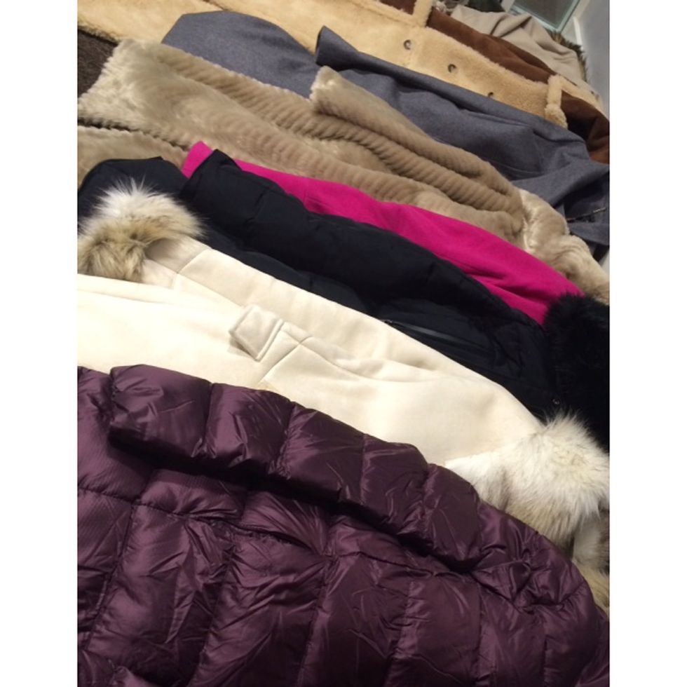 Textile, Natural material, Fur, Fur clothing, Linens, Animal product, 