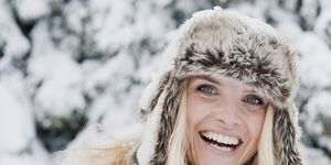 Winter, Human, Lip, Skin, Textile, Freezing, Fur clothing, People in nature, Facial expression, Snow, 