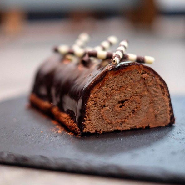 Cuisine, Food, Sweetness, Dessert, Baked goods, Ingredient, Bread, Dish, Chocolate cake, Snack, 