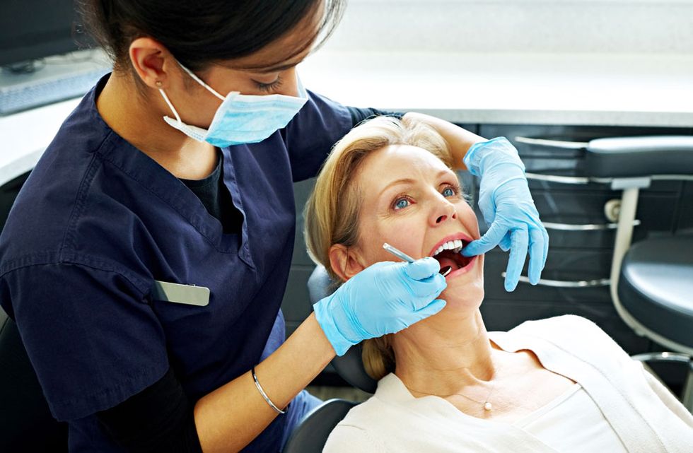 Face, Head, Dental hygienist, Medical procedure, Dentist, Health care provider, Patient, Medical equipment, Service, Dentistry, 