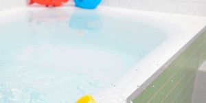 Fluid, rubber ducky, Bath toy, Yellow, Liquid, Aqua, Plastic, Bathtub, Bathing, Toy, 