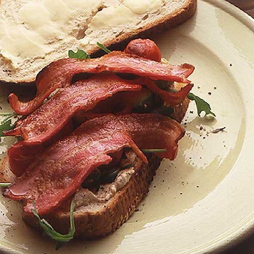 Food, Dishware, Serveware, Ingredient, Beef, Pastrami, Plate, Garnish, Ostrich meat, Red meat, 