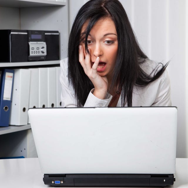 Electronic device, Product, Technology, Laptop part, Laptop, Output device, Computer, Office equipment, Eyelash, Computer accessory, 
