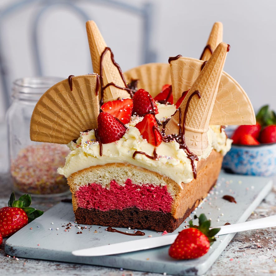 Dish, Food, Cuisine, Dessert, Frozen dessert, Cake, Torte, Baked goods, Ingredient, Strawberry, 