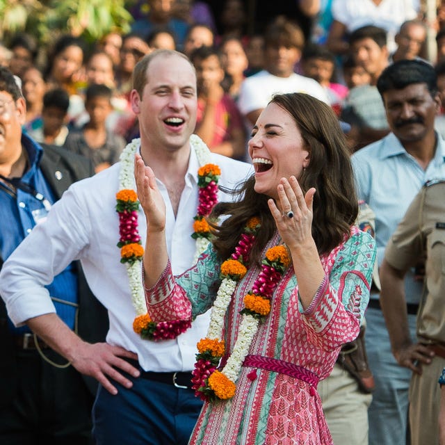 Face, People, Happy, Crowd, Facial expression, Celebrating, Lei, Tradition, Laugh, Audience, 