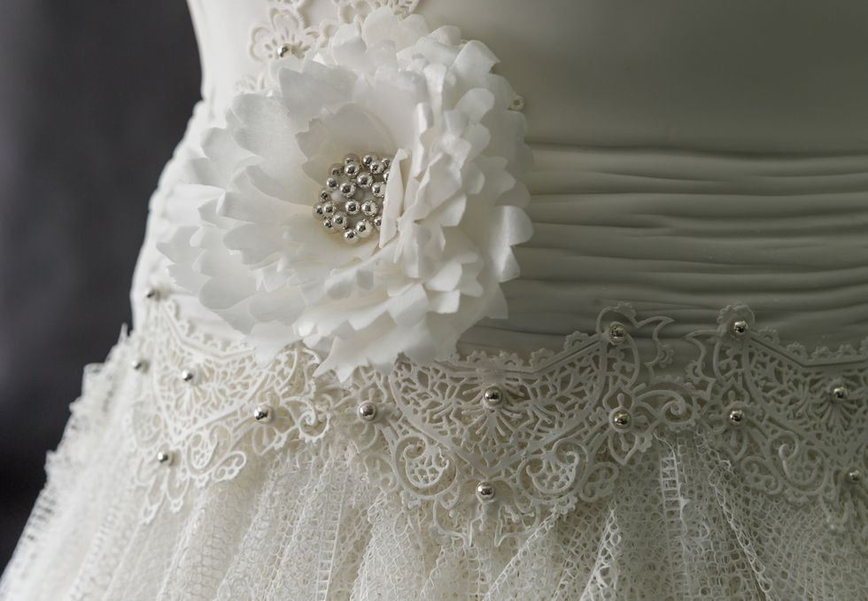 Textile, White, Petal, Bridal accessory, Embellishment, Ivory, Lace, Monochrome photography, Wedding dress, Close-up, 