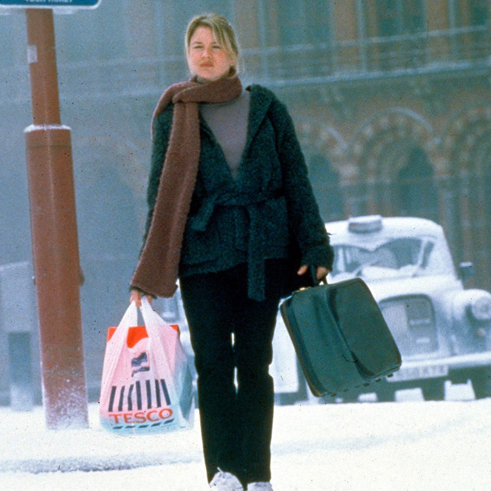 Clothing, Trousers, Winter, Bag, Textile, Outerwear, Style, Street fashion, Luggage and bags, Fashion accessory, 
