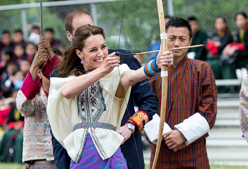 Tartan, Pattern, Wind instrument, Plaid, Belt, Tradition, Woodwind instrument, Folk instrument, Flautist, 