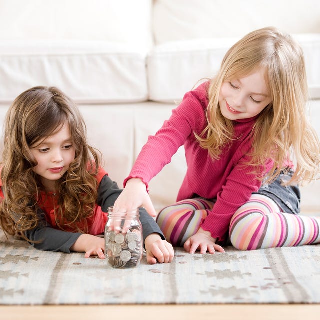 Sitting, Child, Couch, Comfort, Sharing, Learning, Blond, Brown hair, Student, Living room, 