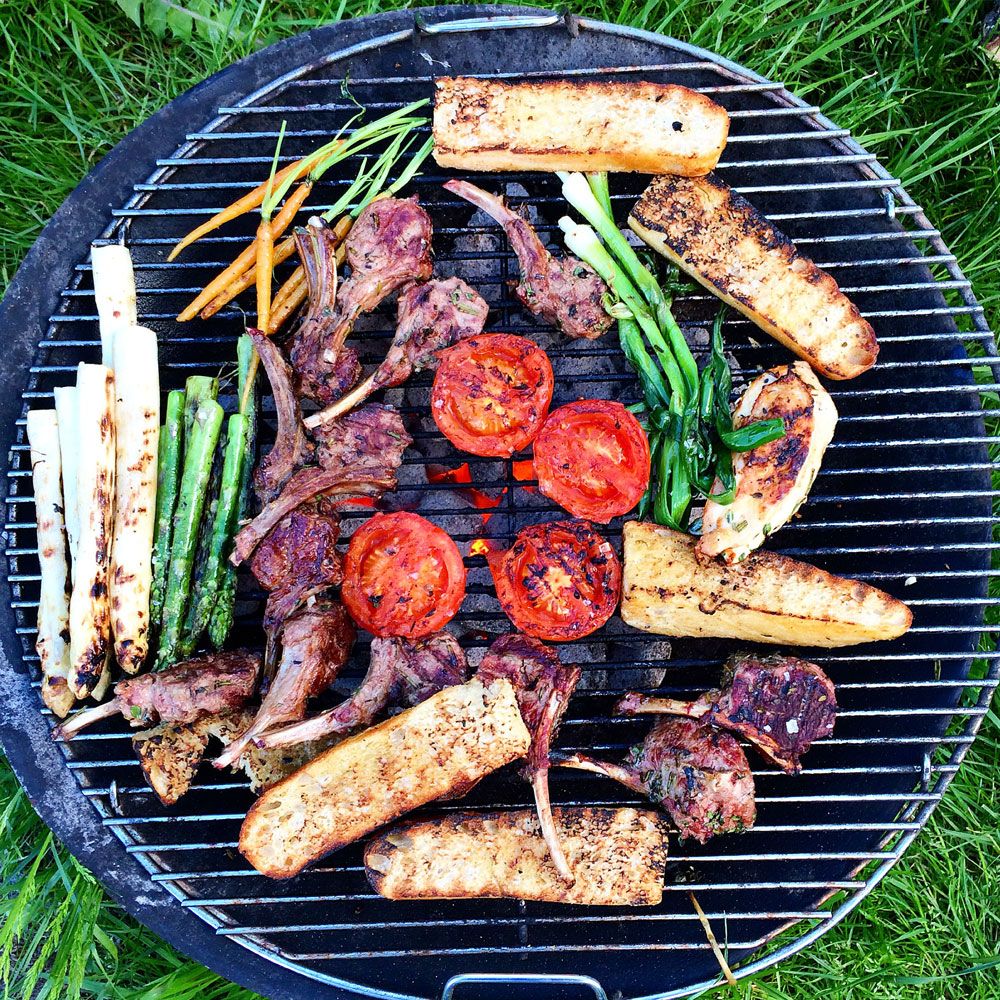 Barbecue, Grilling, Barbecue grill, Food, Cuisine, Dish, Outdoor grill, Grillades, Cooking, Roasting, 