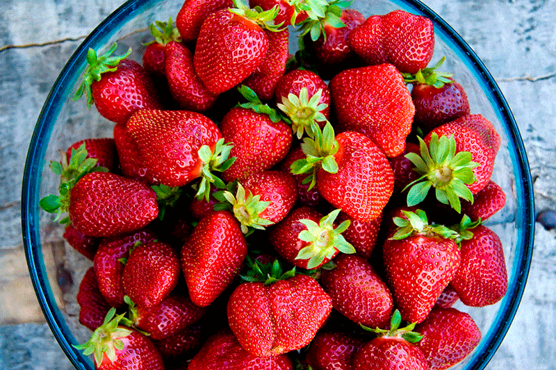 Food, Natural foods, Fruit, Red, Sweetness, Produce, White, Vegan nutrition, Strawberry, Whole food, 