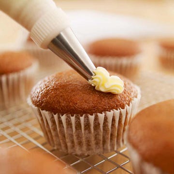 Food, Cupcake, Buttercream, Icing, Muffin, Dessert, Baking, Cake, Baking cup, Dish, 