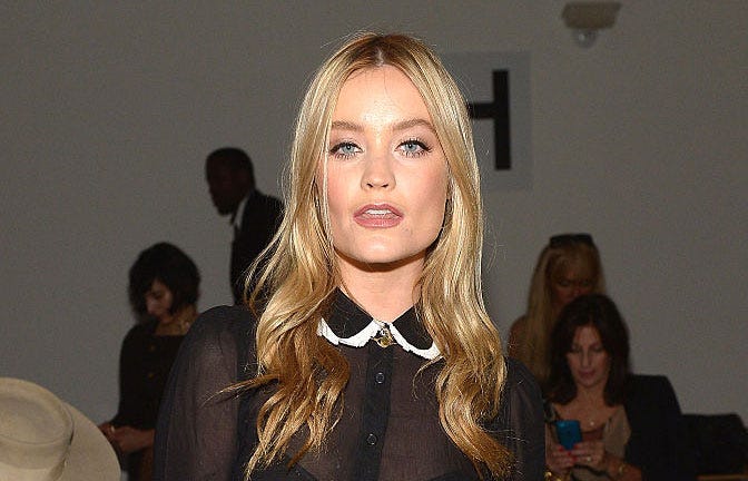 Hairstyle, Eye, Eyebrow, Style, Collar, Eyelash, Fashion, Blond, Long hair, Body jewelry, 