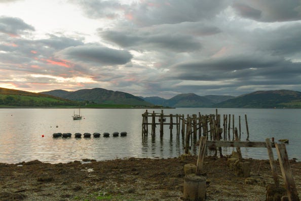 Cloud, Water, Mountainous landforms, Highland, Coastal and oceanic landforms, Mountain range, Hill, Loch, Bank, Shore, 