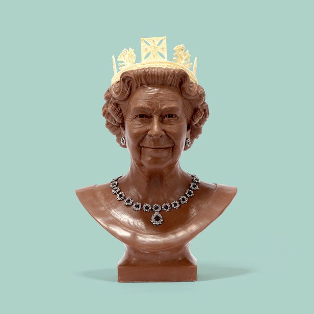Cheek, Chin, Forehead, Eyebrow, Sculpture, Jaw, Headgear, Crown, Chest, Artifact, 