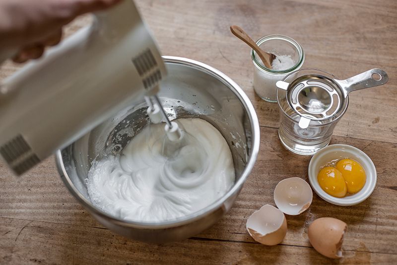 Ingredient, Kitchen utensil, Flour, Batter, Paste, Thickening agent, All-purpose flour, Powder, Powdered milk, Egg, 