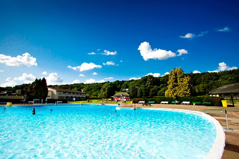 Blue, Swimming pool, Leisure, Aqua, Azure, Resort, Cumulus, Resort town, Leisure centre, Tropics, 