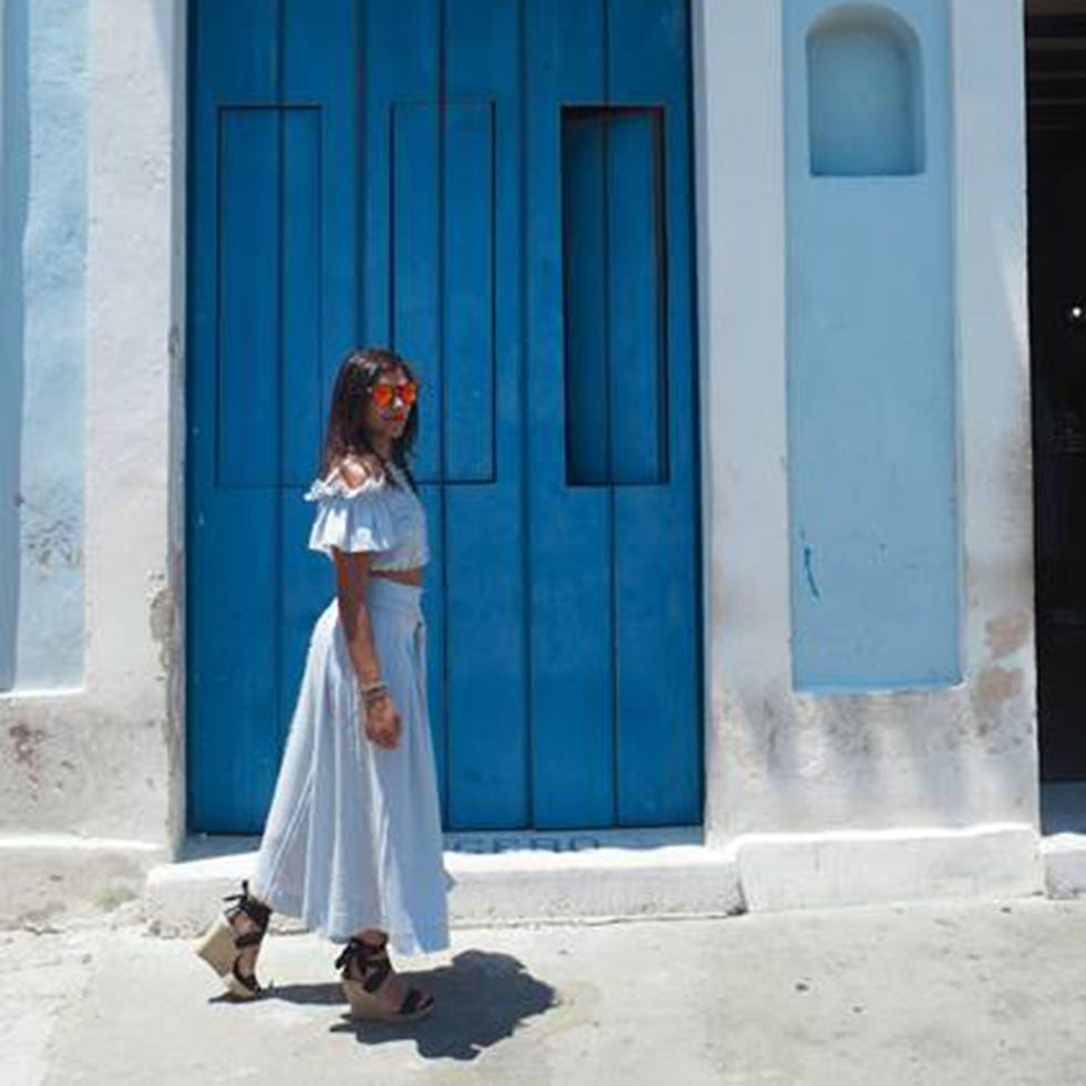 Blue, Shoulder, Textile, Standing, Dress, White, Door, Teal, Street fashion, Turquoise, 