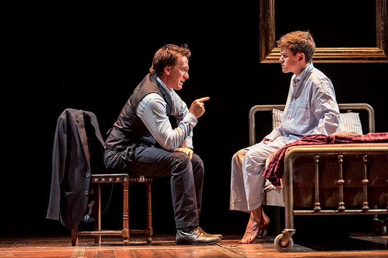Sitting, Conversation, heater, Drama, Stage, Scene, Acting, Curtain, Suit trousers, Coffee table, 