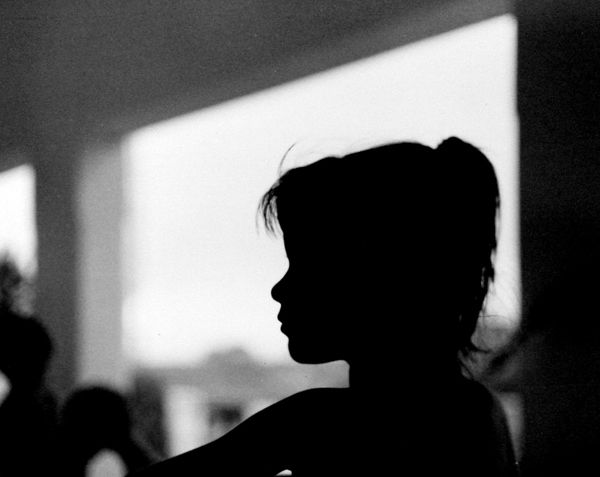 Monochrome, Darkness, Black hair, Black-and-white, Monochrome photography, Backlighting, Silhouette, 