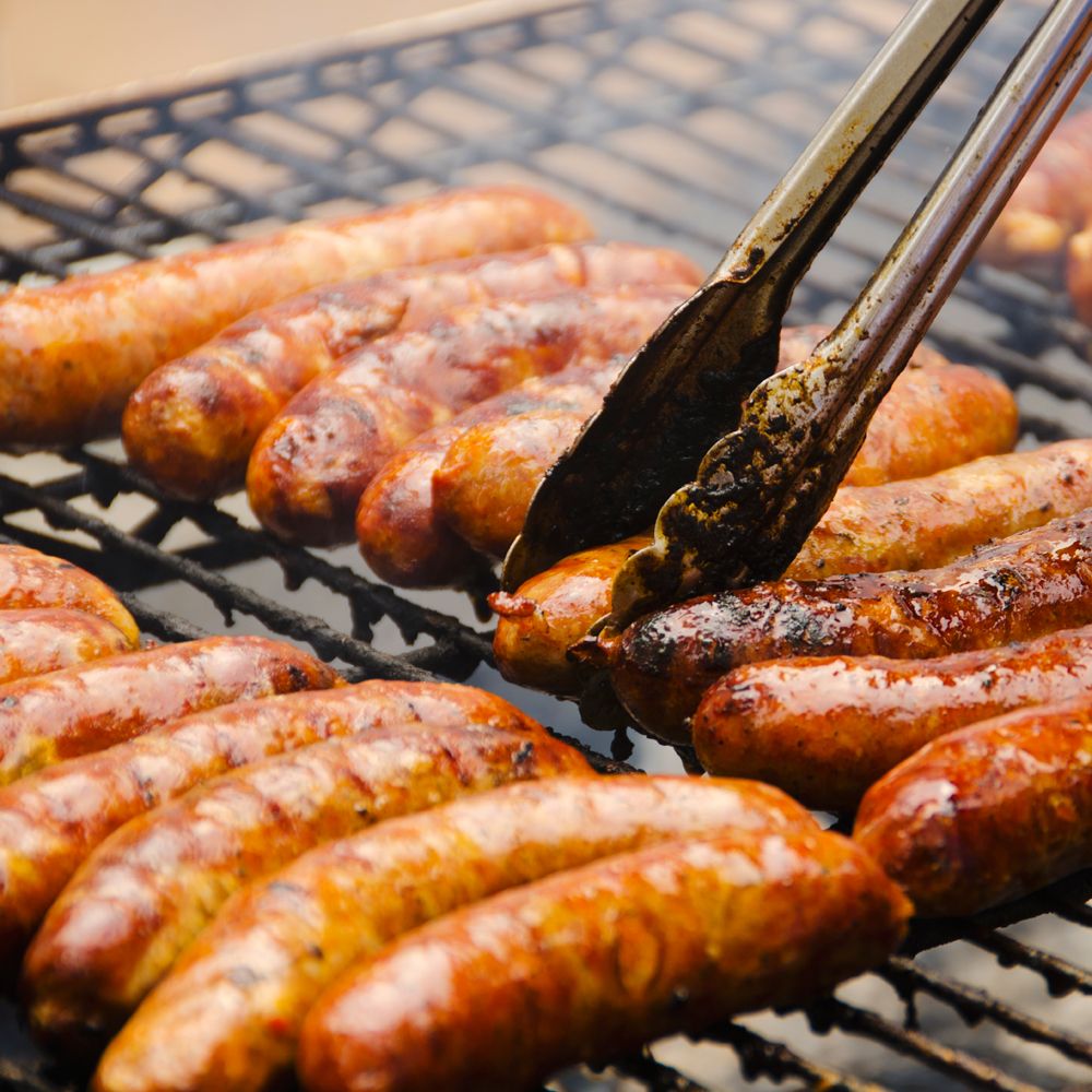Food, Breakfast sausage, Thuringian sausage, Sausage, Ingredient, Barbecue, Barbecue grill, Cervelat, Roasting, Grilling, 