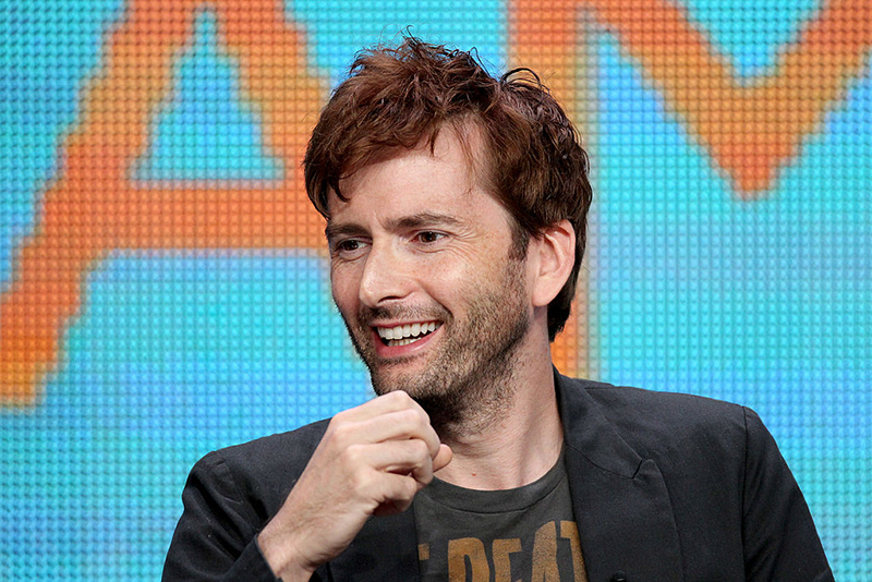 Finger, Forehead, Facial expression, Jaw, Facial hair, Tooth, Pleased, Beard, Thumb, Laugh, 
