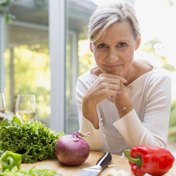 Natural foods, Eating, Skin, Food, Vegetable, Vegan nutrition, Plant, Food craving, Drinking, Vegetable juice, 