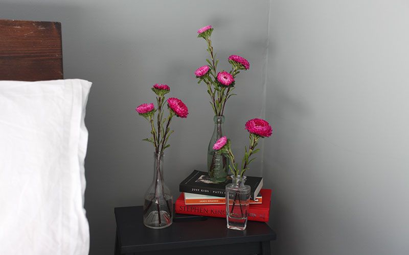 Petal, Flower, Room, Pink, Magenta, Flowering plant, Still life photography, Flower Arranging, Cut flowers, Linens, 