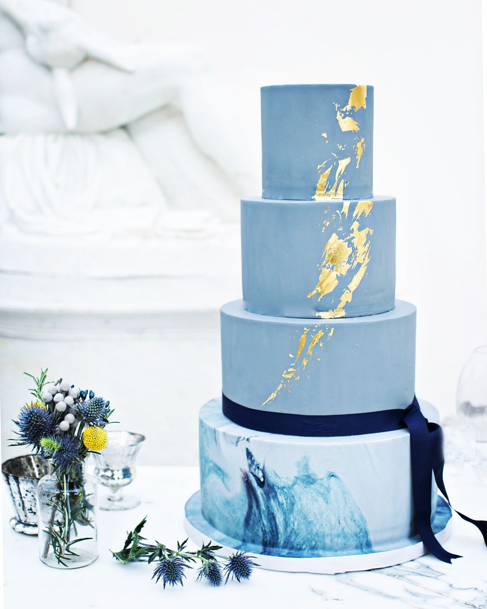 Blue, Aqua, Bouquet, Teal, Dessert, Costume accessory, Flower Arranging, Cut flowers, Cake decorating supply, Cake decorating, 