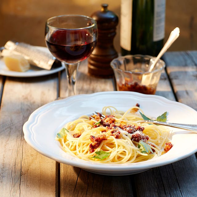 Food, Cuisine, Pasta, Glass, Drinkware, Tableware, Noodle, Ingredient, Spaghetti, Stemware, 