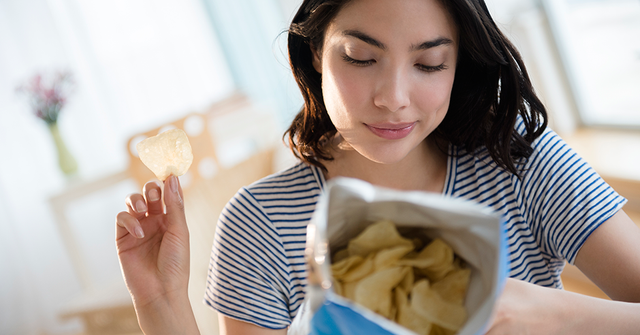 Junk food, Food, Eating, Potato chip, Dish, Food craving, Cuisine, Fast food, Breakfast, Meal, 