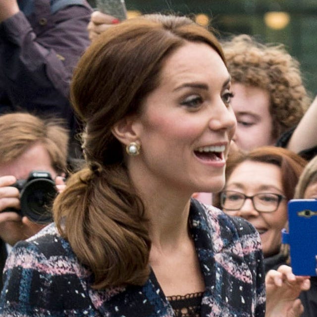 Hair, Head, Nose, Ear, Hairstyle, Chin, Mammal, Happy, Style, Earrings, 