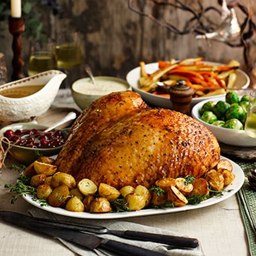 Dish, Food, Cuisine, Hendl, Ingredient, Turkey meat, Roast goose, Meal, Thanksgiving dinner, Meat, 