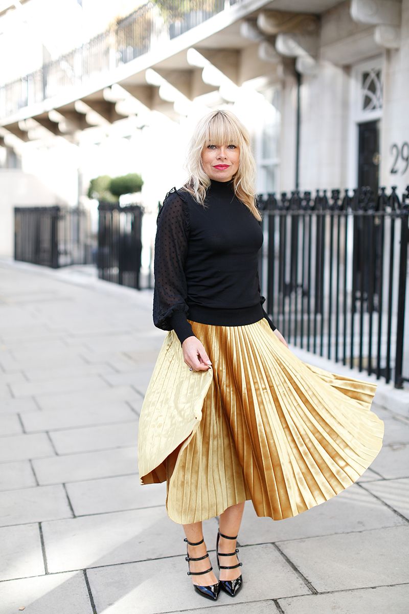 How to Wear the Velvet Skirt Trend — My Golden Beauty