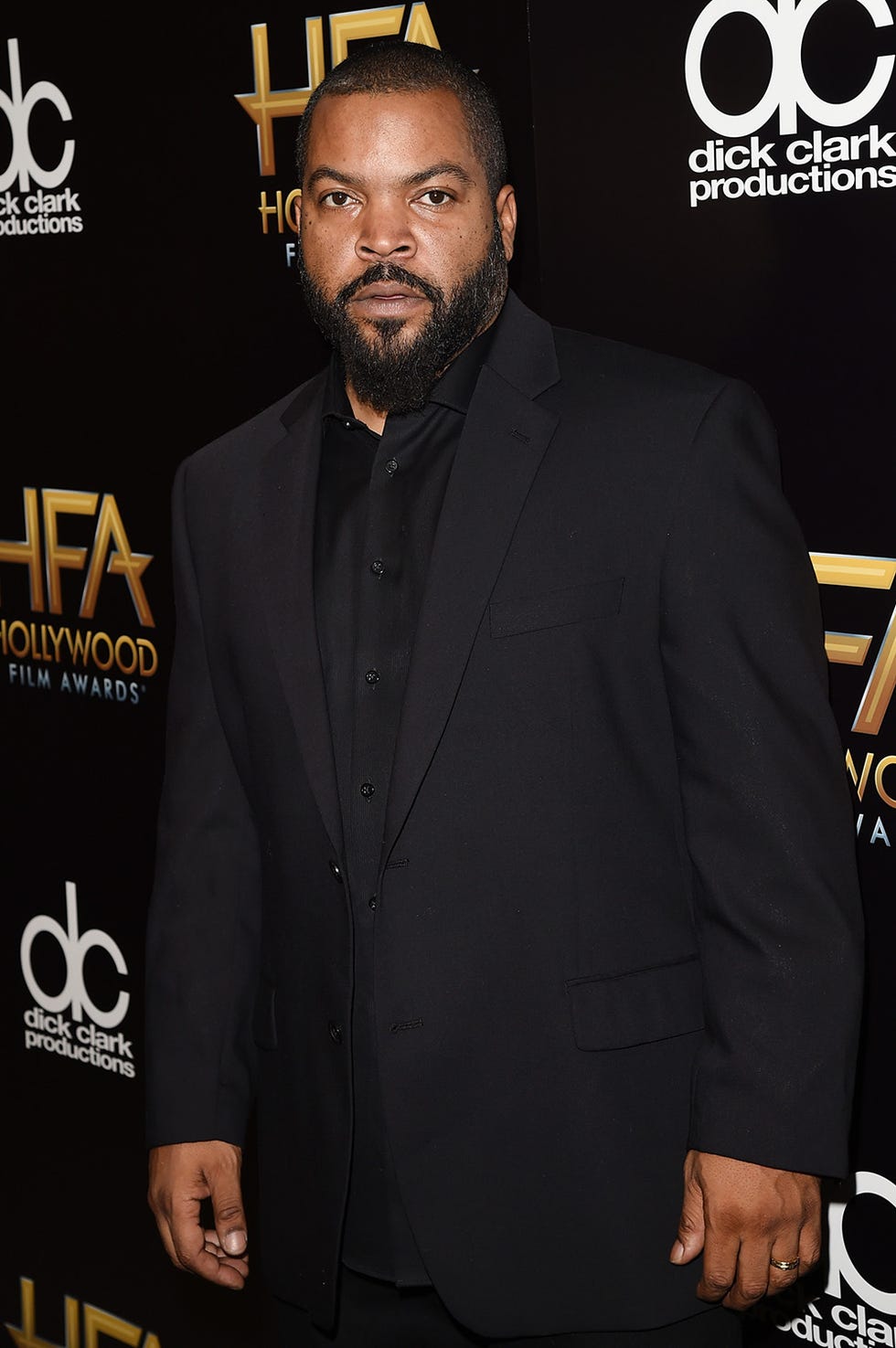 Coat, Dress shirt, Facial hair, Collar, Suit, Outerwear, Formal wear, Style, Beard, Blazer, 