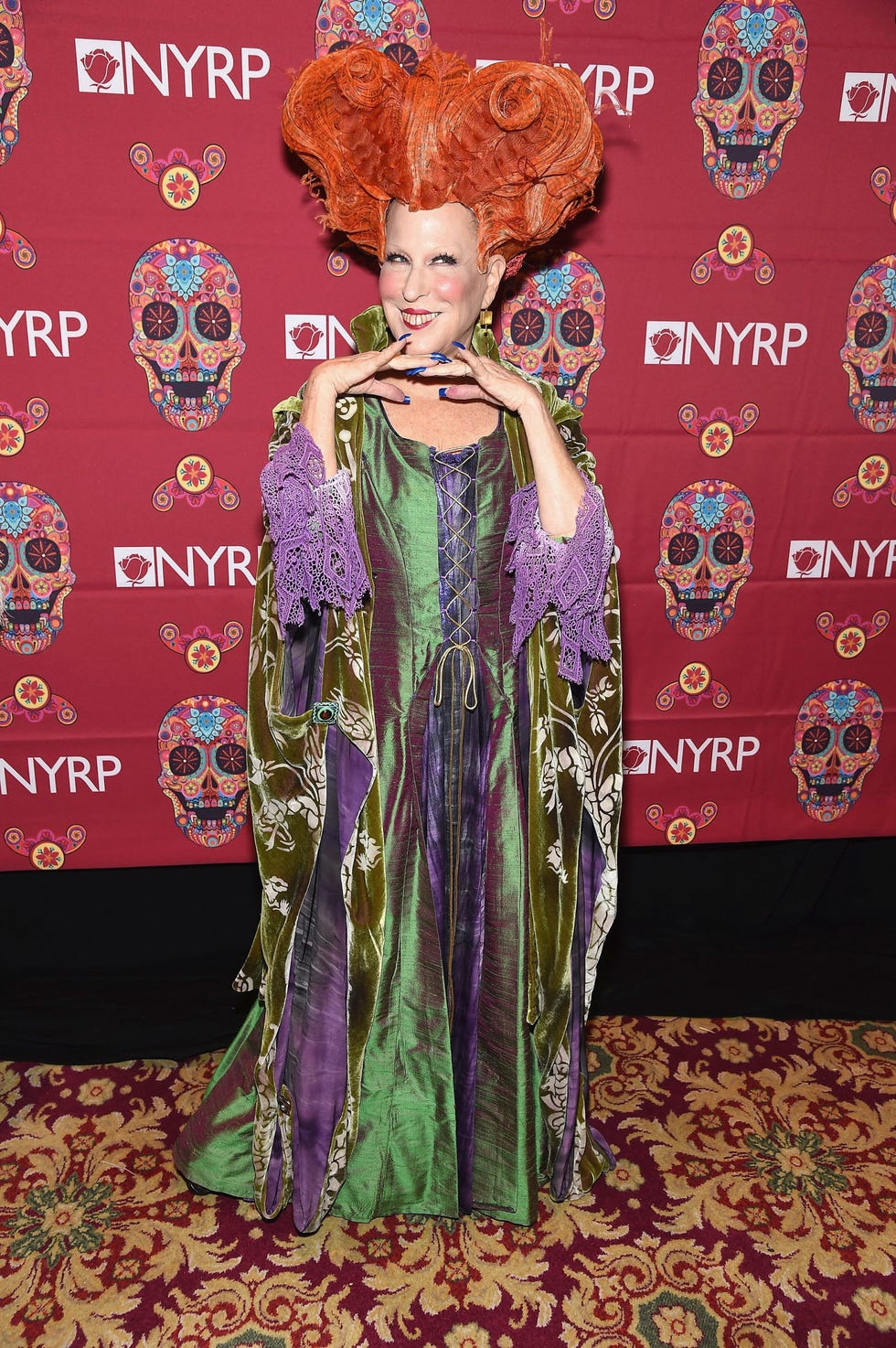 Textile, Style, Dress, Flooring, Costume design, Fashion, Carpet, Costume, Gown, Vintage clothing, 