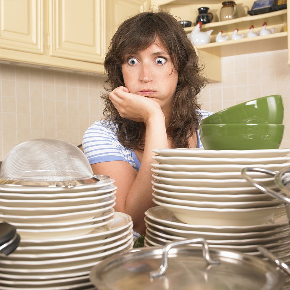 Water, Tableware, Dishware, Serveware, Porcelain, Bowl, Dinnerware set, Drinkware, Cup, Plate, 