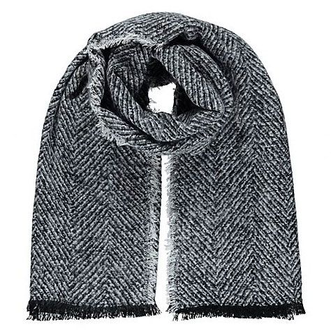 Best Blanket Scarves To Stay Warm - Best Blanket Scarves From The High ...