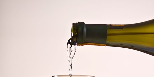 Drink, Stemware, Champagne stemware, Champagne, Champagne cocktail, Alcoholic beverage, Wine glass, Wine, Alcohol, Glass, 