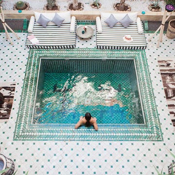 Swimming pool, Leisure, Aqua, Turquoise, Teal, Azure, Rectangle, Linens, Resort town, Leisure centre, Swimming pool, Leisure, Aqua, Turquoise, Teal, Azure, Rectangle, Linens, Resort town, Leisure centre,