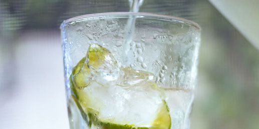 Fluid, Liquid, Drink, Lemon, Citrus, Glass, Alcoholic beverage, Cocktail, Classic cocktail, Lemon-lime, 