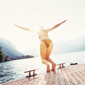 Human leg, People in nature, Leisure, Summer, Elbow, Shorts, Sunlight, Vacation, Knee, Thigh, Human leg, People in nature, Leisure, Summer, Elbow, Shorts, Sunlight, Vacation, Knee, Thigh,